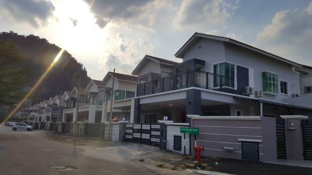 Ipoh Easteden Homestay المظهر الخارجي الصورة