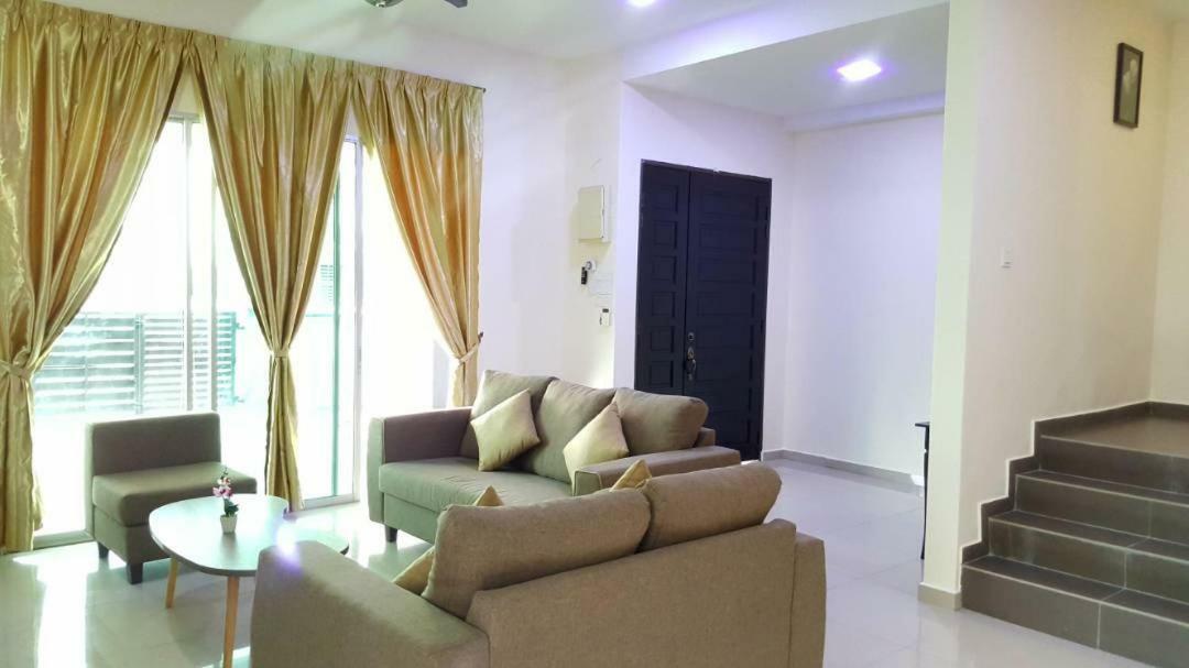 Ipoh Easteden Homestay المظهر الخارجي الصورة